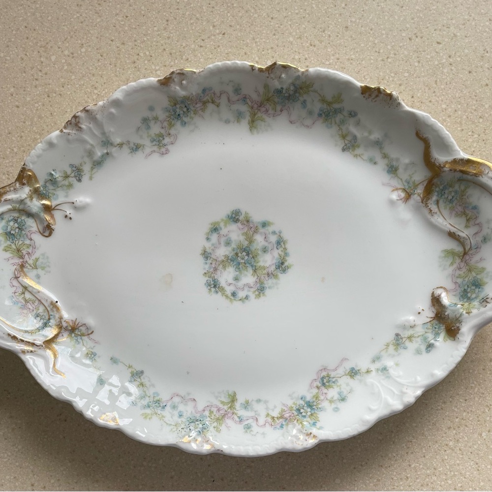 Theo Haviland Limoge Lunchware - Six piece set. 34 total pieces.